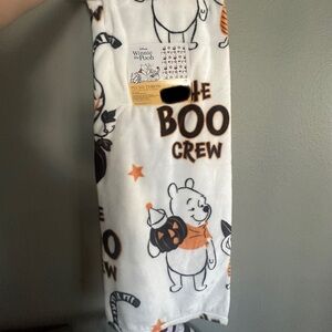 Winnie the Pooh Halloween Plush Throw